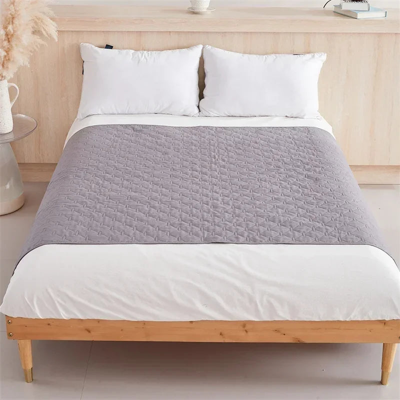 Soft Plaid Bedspread & Mattress Cover for Kids & Pets.