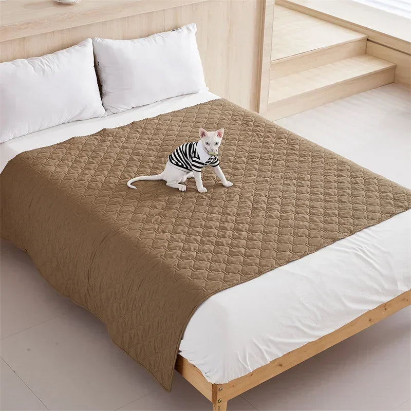 Soft Plaid Bedspread & Mattress Cover for Kids & Pets.